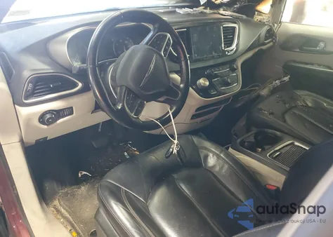 2020 Chrysler Pacifica Touring L Plus z USA, uszkodzony, nr VIN 2C4RC1EG8LR165279